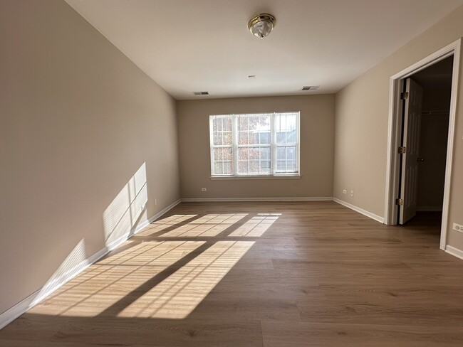 Building Photo - 2737 Borkshire Ln