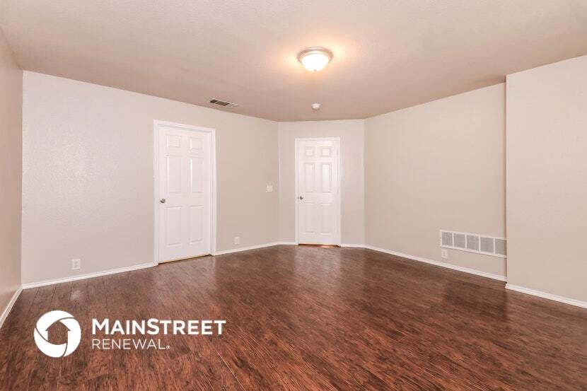 Building Photo - 520 Welch Dr