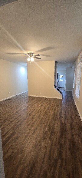 Building Photo - 4344 Decoursey Ave