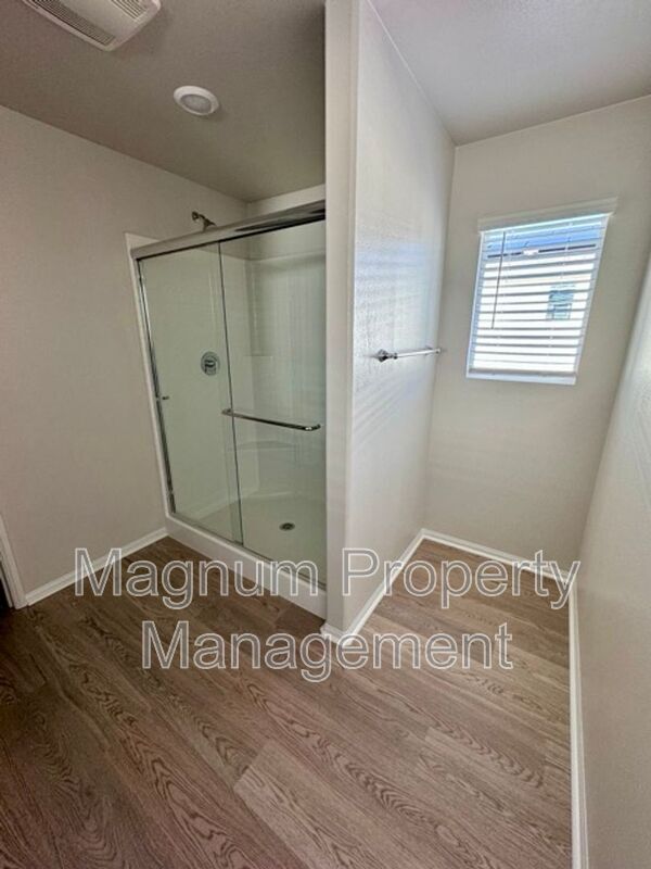 Building Photo - 36330 Albus Ave