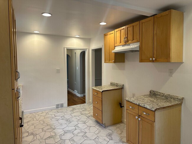 Building Photo - 17368 Woodingham Dr