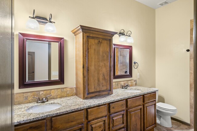 Building Photo - 3950 Agua De Vida Dr
