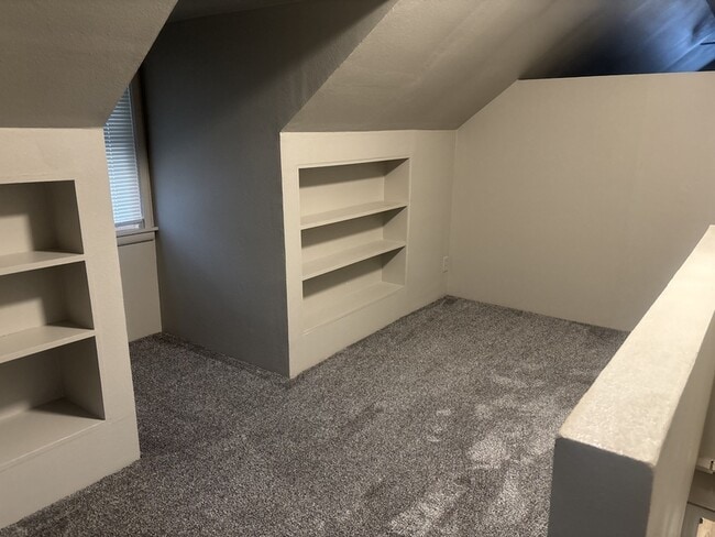 Building Photo - 1909 Williams Blvd SW