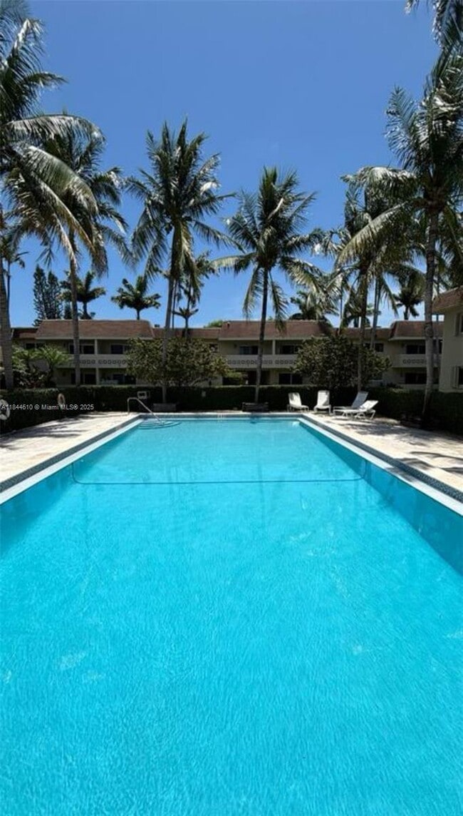 Building Photo - 14500 SW 88th Ave