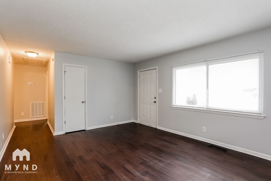 Building Photo - 908 Waring St