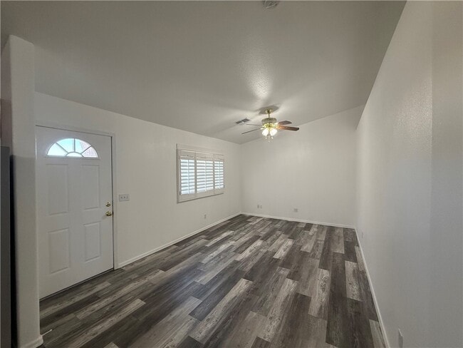 Building Photo - 1480 College Dr