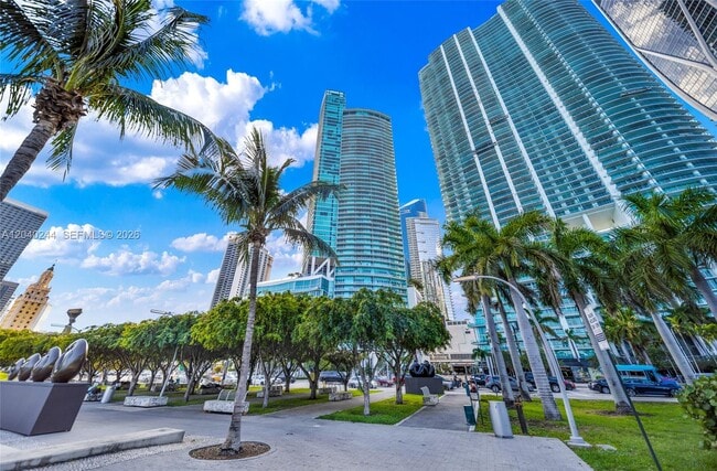 Building Photo - 888 Biscayne Blvd