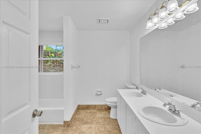 Building Photo - 5650 NW 40th Terrace