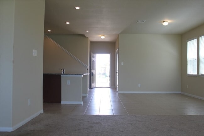 Building Photo - 3715 Don Giovanni Pl