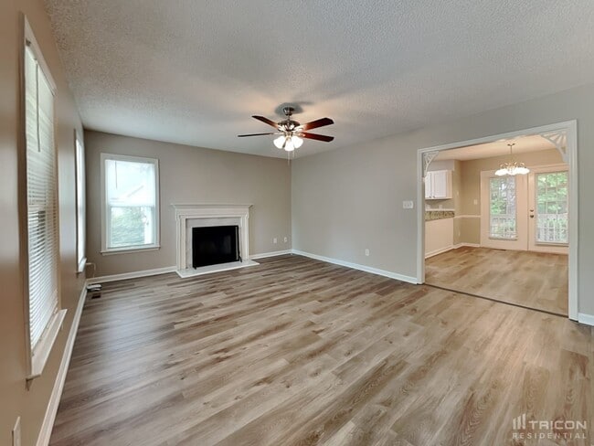Building Photo - 612 Kankakee Ct