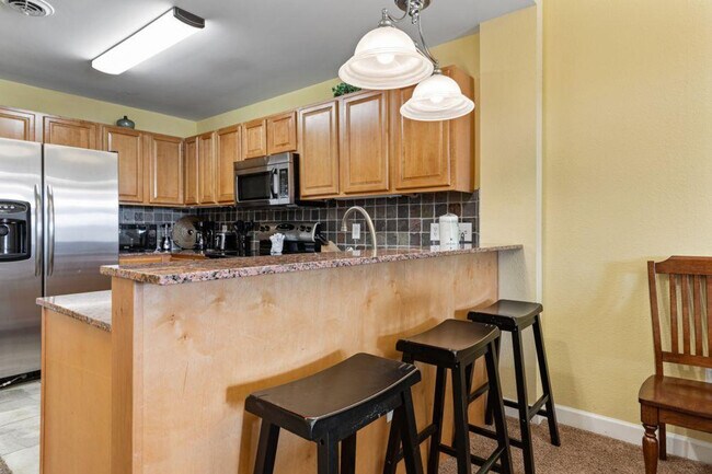 Building Photo - 1410 Hurley Dr