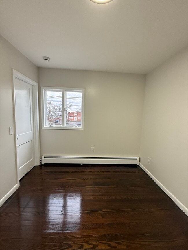 Building Photo - 255 N 1st Ave