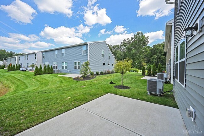 Building Photo - 1538 Summerview Ln