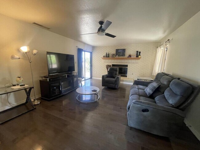 Building Photo - 64315 Spyglass Ave