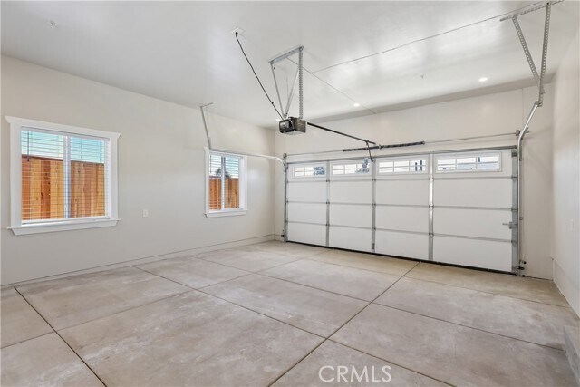 Building Photo - 23 E Pine St