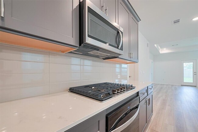 Building Photo - 20914 Cianna Crescent Trl