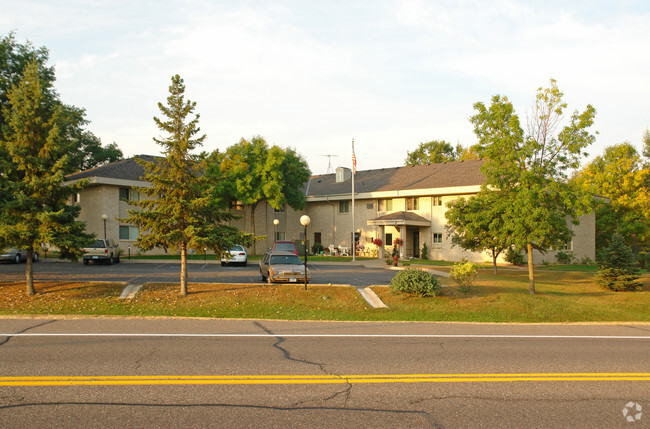 Primary Photo - Rum River Square Apartments