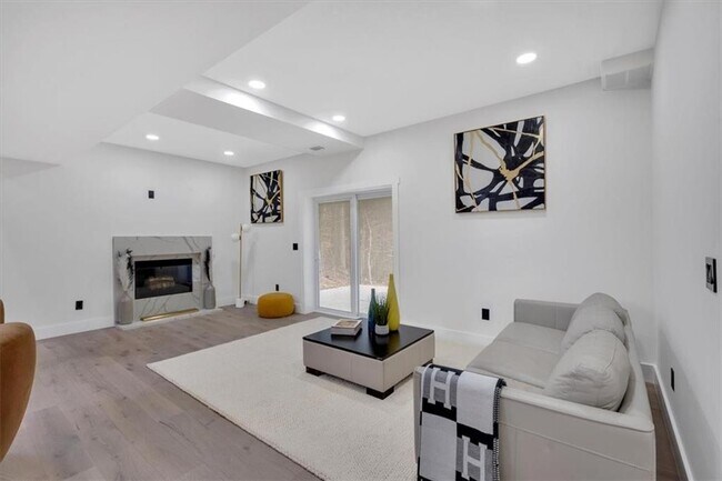 Building Photo - 5070 Alabama Rd