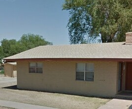 Building Photo - 712 S Washington Ave