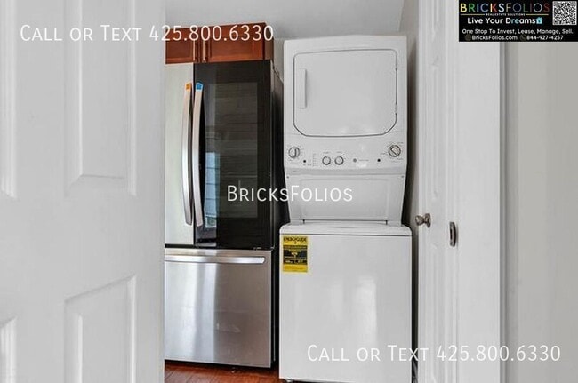 Building Photo - 11539 Corliss Ave N