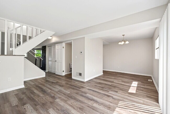 Building Photo - 931 Waycross Rd