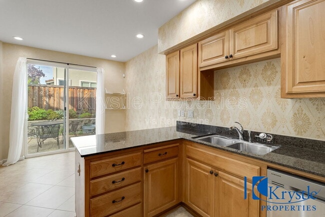 Building Photo - 664 Julmar Cir