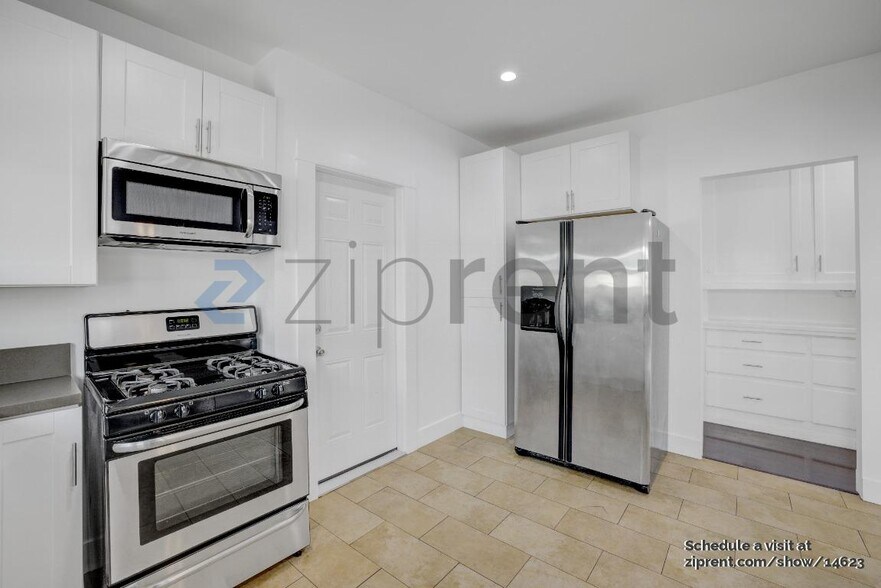 Building Photo - 1464 W 24th St