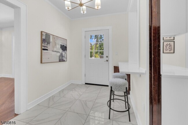 Building Photo - 153 Clairmont Terrace