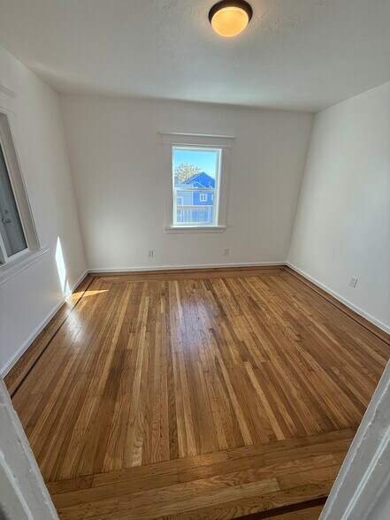 Building Photo - 685 28th St