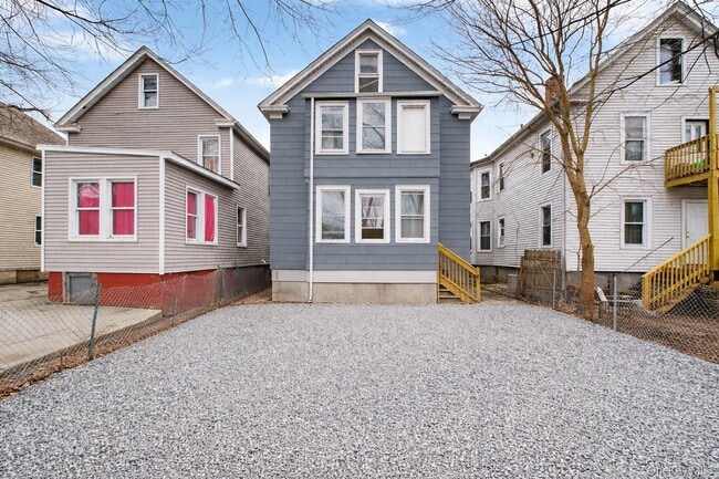 Building Photo - 148 Winnikee Ave