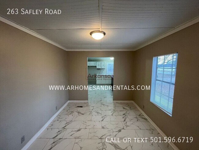 Building Photo - 263 Safley Rd