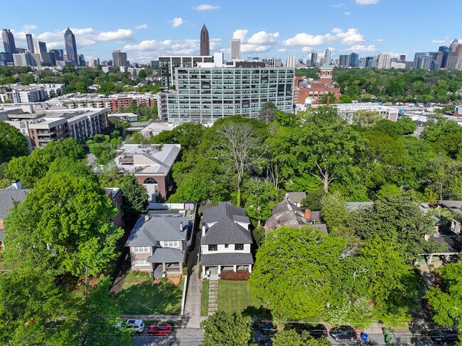 Building Photo - 634 Bonaventure Ave NE