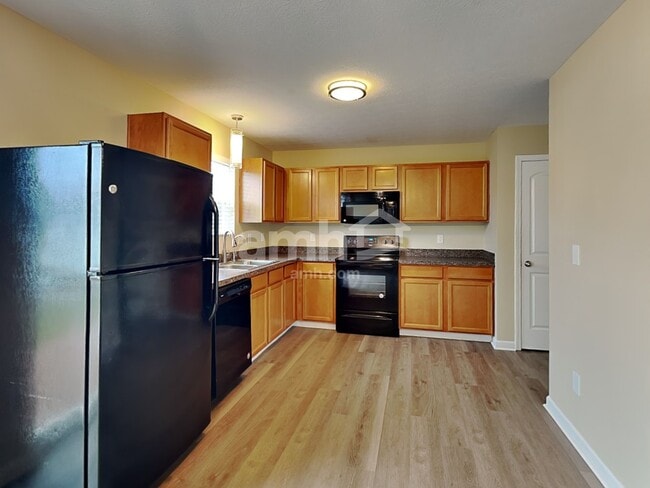 Building Photo - 9073 Bunker Hill Way