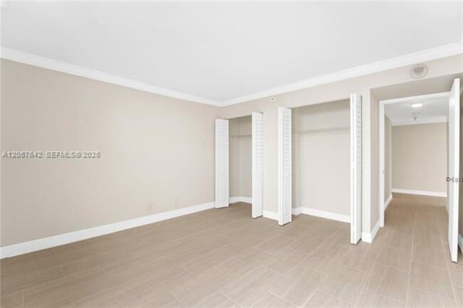 Building Photo - 290 174th St