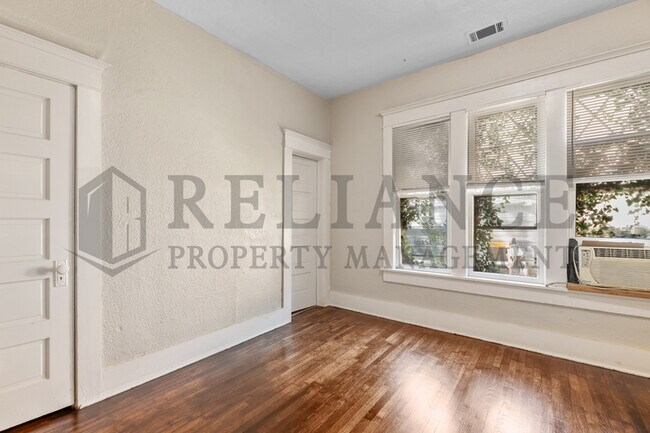 Building Photo - 1125 N Larimer Ave