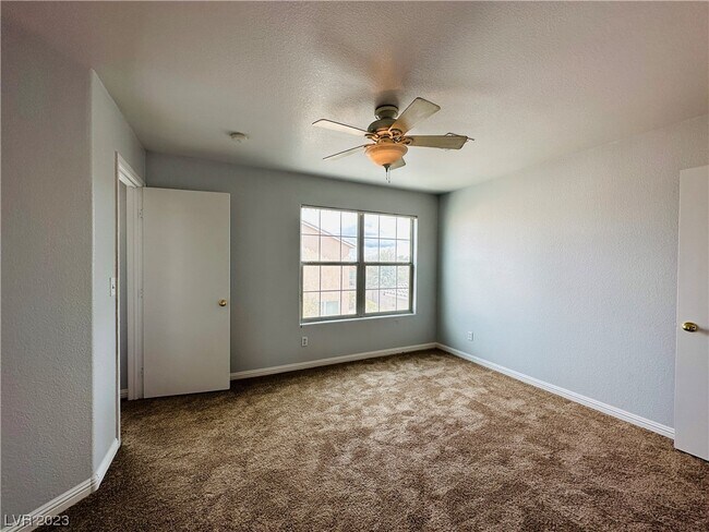 Building Photo - 2617 Rainbow Cactus Ct