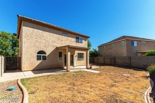 Building Photo - Gorgeous 4 Bed West Phoenix home opposite huge community park ++ New Carpet & New Paint!!