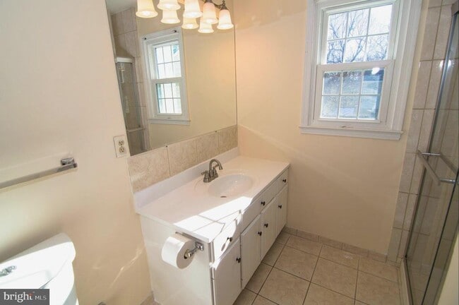 Building Photo - 222 Apple Blossom Ct
