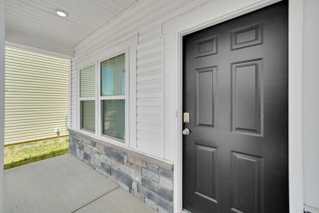 Building Photo - 1224 Maxwell Ct