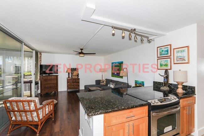 Building Photo - furnished 1 bdrm, 1 bath unit at Diamond Head Vista