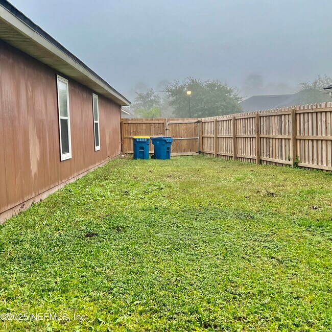 Building Photo - 13886 Wild Hammock Trail