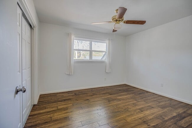 Building Photo - 12458 Woodthorpe Ln