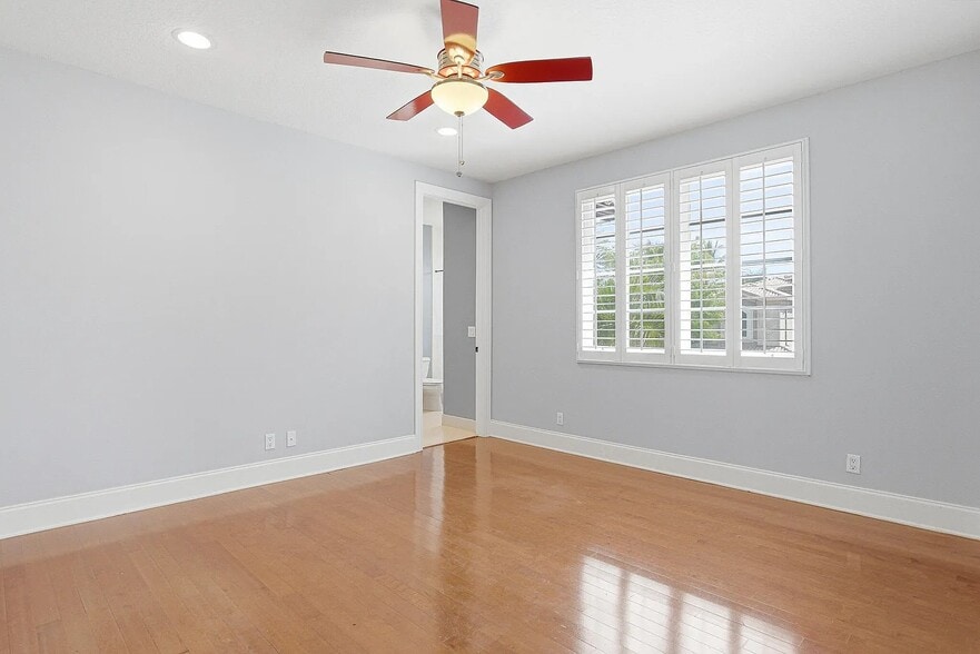 Building Photo - 17550 Circle Pond Ct