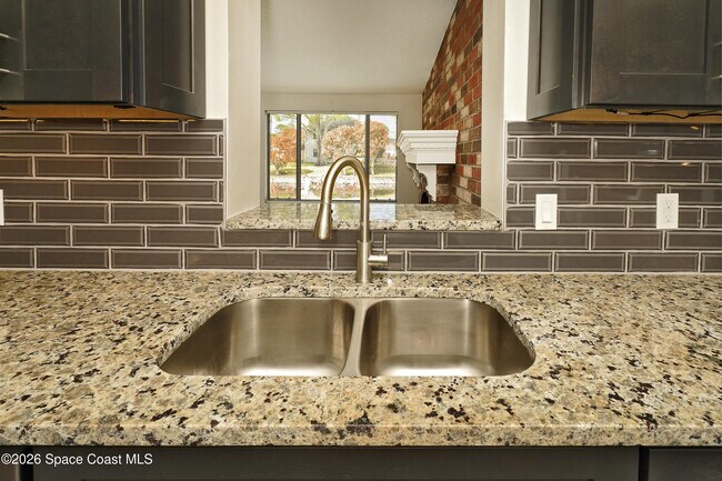 Building Photo - 540 Elliott Dr