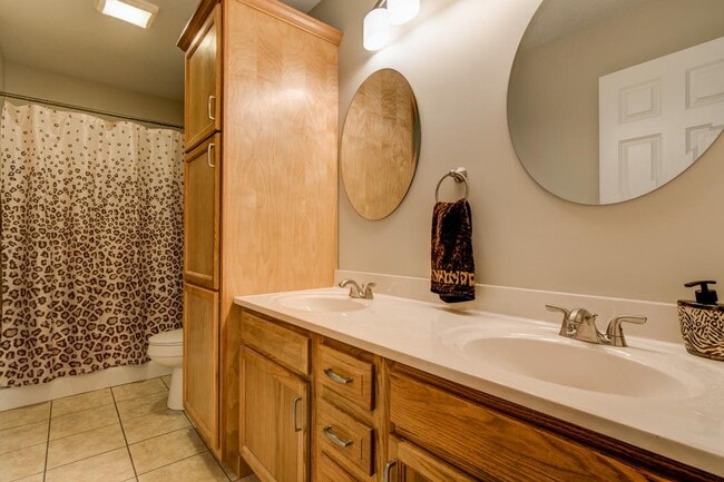 Building Photo - 15 Sand Hill School Rd