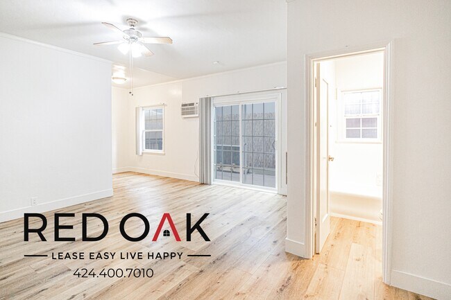 Building Photo - 861 Fedora St