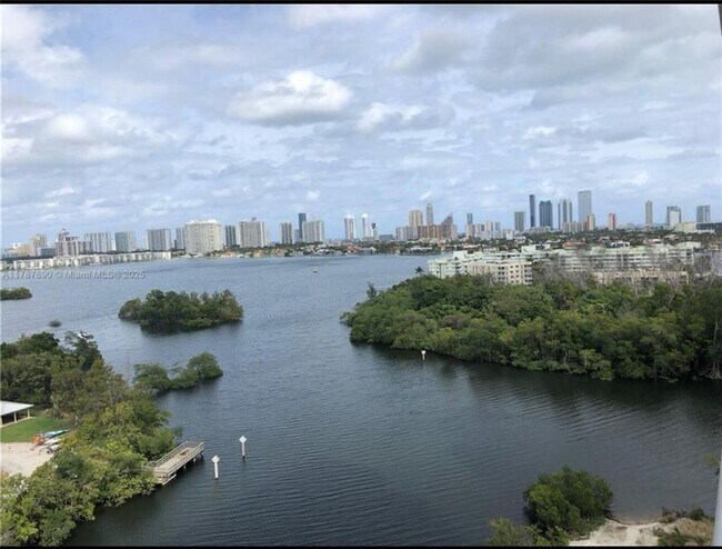 Building Photo - 16385 Biscayne Blvd