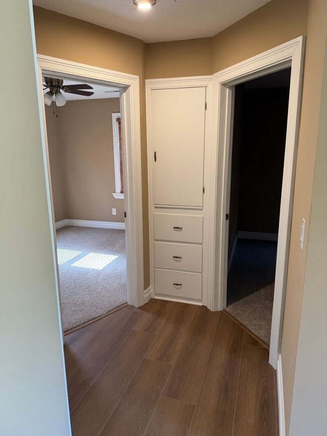 Building Photo - 3 Bedroom, 1 Bath , Oversized 2 Car Garage, Totally Remodeled