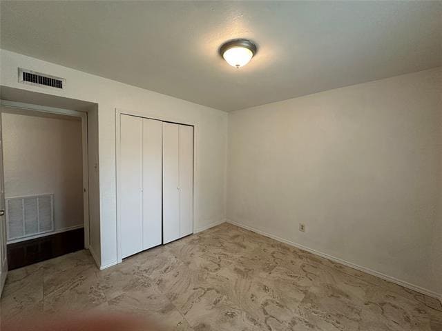 Building Photo - 910 Sunny Slope Dr
