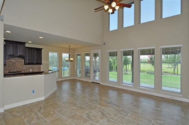 Building Photo - 11002 Glenrothers Dr
